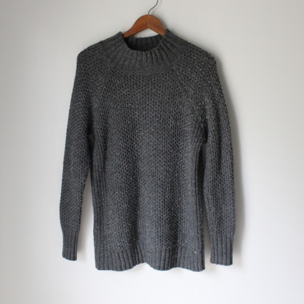 Oversized Mock Turtle Neck MUST GO